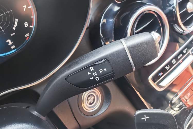 Used Mercedes-Benz GLC Coupe 2021 GLC 260 4MATIC Coupe SUV Gear Lever