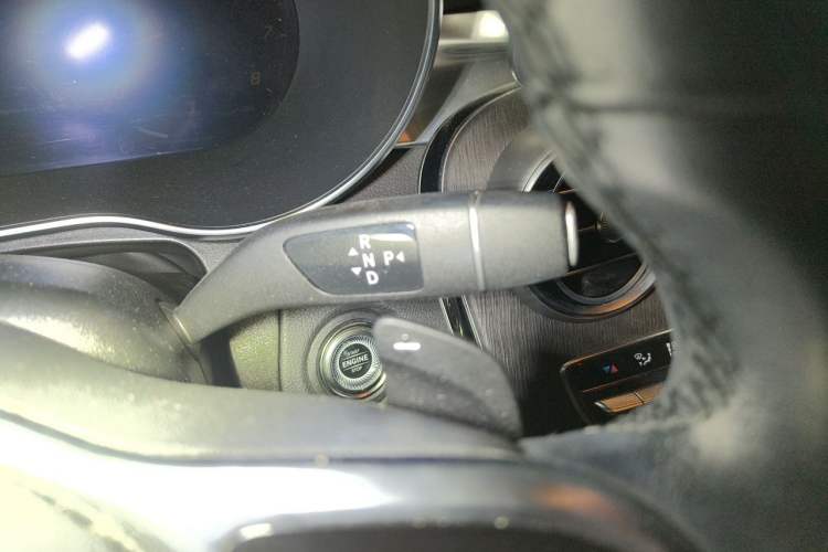 Used Mercedes-Benz GLC Coupe 2021 GLC 300 4MATIC Coupe SUV Gear Lever