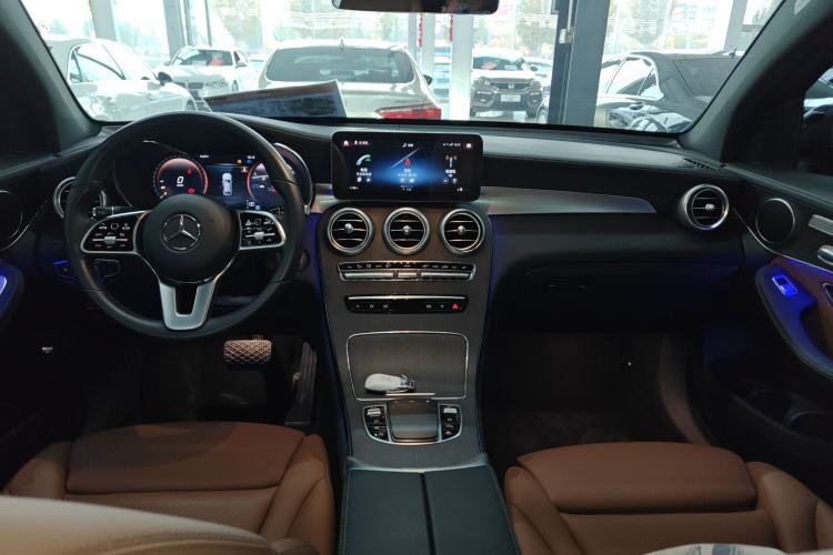 Used Mercedes-Benz GLC Coupe 2021 GLC 300 4MATIC Coupe SUV Interior 2