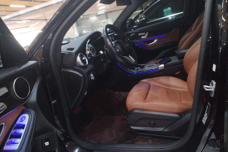 Used Mercedes-Benz GLC Coupe 2021 GLC 300 4MATIC Coupe SUV Left Front Seat