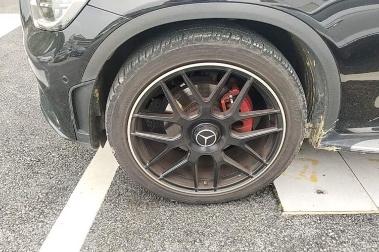 Used Mercedes-Benz GLC Coupe 2021 GLC 260 4MATIC Coupe SUV Left Front Wheel Hub
