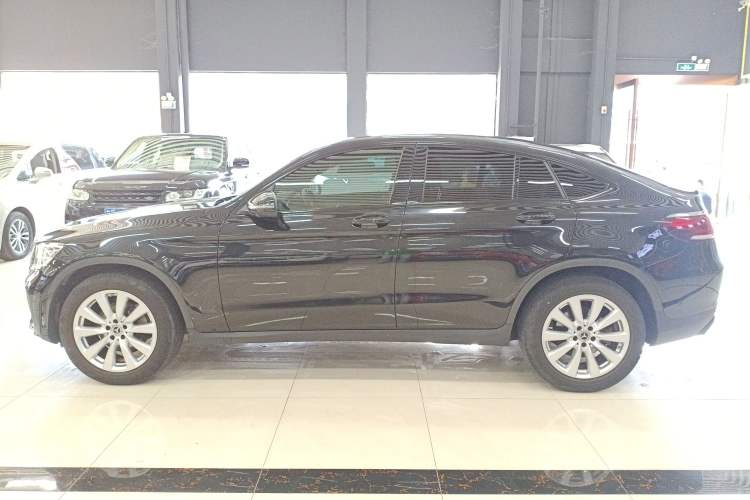 Used Mercedes-Benz GLC Coupe 2021 GLC 260 4MATIC Coupe SUV Left Side