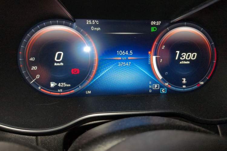 Used Mercedes-Benz GLC Coupe 2021 GLC 260 4MATIC Coupe SUV Odometer Close Up