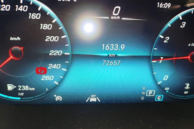 Used Mercedes-Benz GLC Coupe 2021 GLC 300 4MATIC Coupe SUV Odometer Close Up