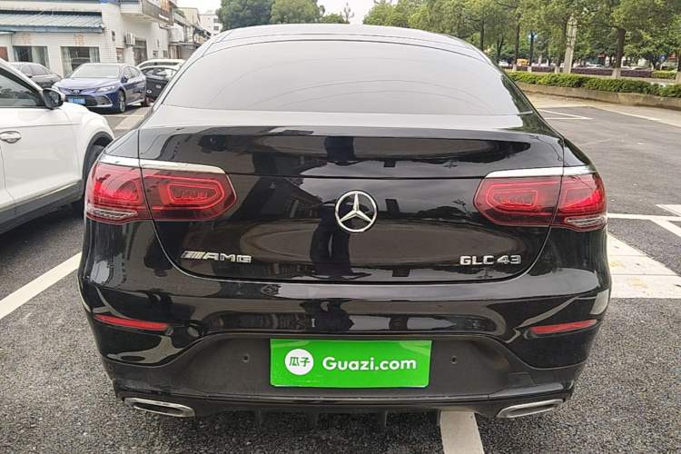 Used Mercedes-Benz GLC Coupe 2021 GLC 260 4MATIC Coupe SUV Rear