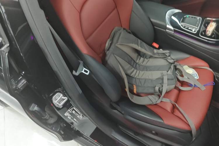 Used Mercedes-Benz GLC Coupe 2021 GLC 260 4MATIC Coupe SUV Right Front Seat
