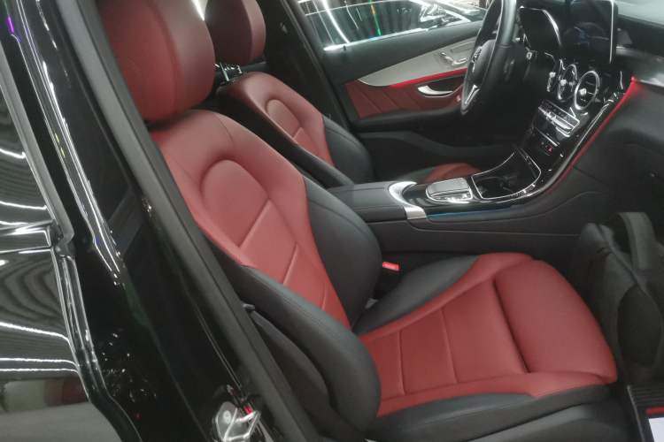 Used Mercedes-Benz GLC Coupe 2021 GLC 260 4MATIC Coupe SUV Right Front Seat