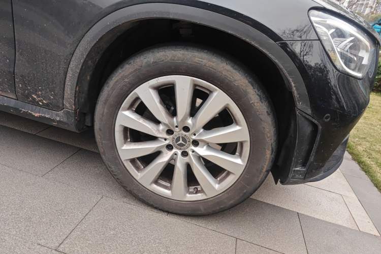 Used Mercedes-Benz GLC Coupe 2021 GLC 260 4MATIC Coupe SUV Right Front Wheel Hub