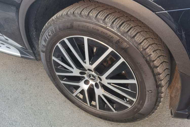 Used Mercedes-Benz GLC Coupe 2021 GLC 300 4MATIC Coupe SUV Right Front Wheel Hub
