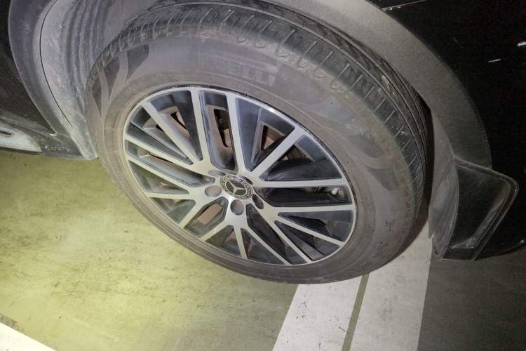 Used Mercedes-Benz GLC Coupe 2021 GLC 300 4MATIC Coupe SUV Right Front Wheel Hub
