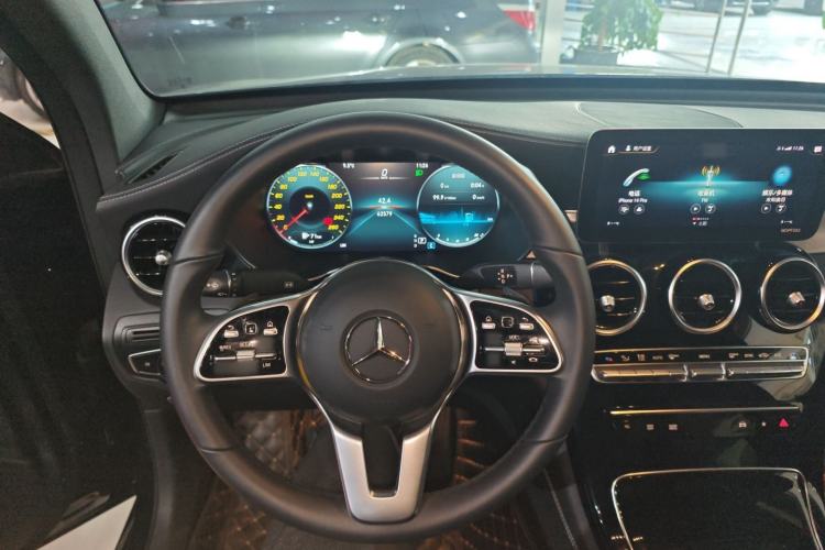 Used Mercedes-Benz GLC Coupe 2021 GLC 260 4MATIC Coupe SUV Steering Wheel
