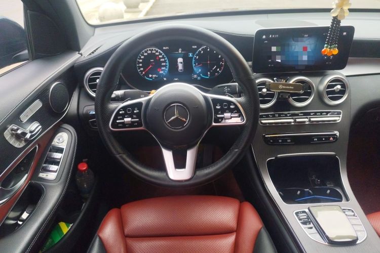 Used Mercedes-Benz GLC Coupe 2021 GLC 300 4MATIC Coupe SUV Steering Wheel