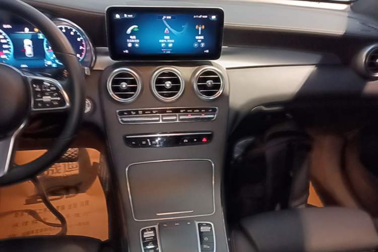 Used Mercedes-Benz GLC Coupe 2021 GLC 300 4MATIC Coupe SUV Audio And AC Panel