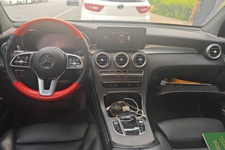 Used Mercedes-Benz GLC Coupe 2021 GLC 300 4MATIC Coupe SUV Center Console