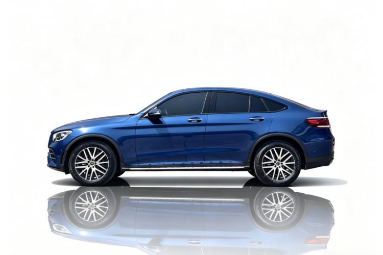 Used Mercedes-Benz GLC Coupe 2021 GLC 300 4MATIC Coupe SUV Exterior 2