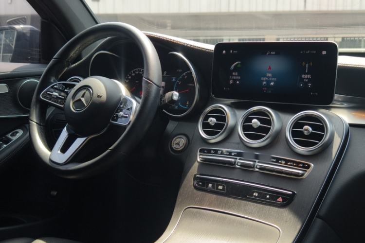 Used Mercedes-Benz GLC Coupe 2021 GLC 300 4MATIC Coupe SUV Interior 1