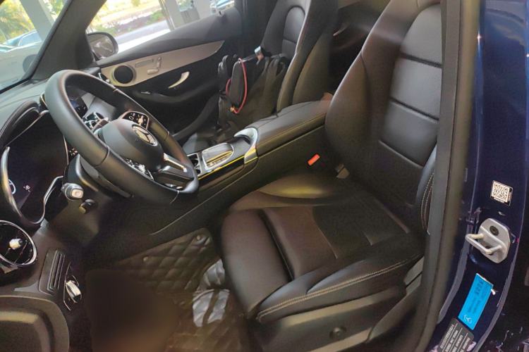 Used Mercedes-Benz GLC Coupe 2021 GLC 260 4MATIC Coupe SUV Left Front Seat