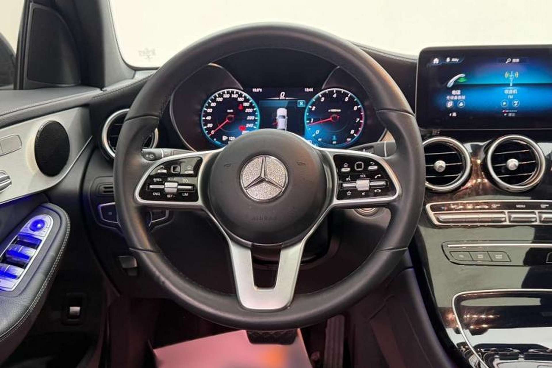 Used Mercedes-Benz GLC Coupe 2021 GLC 260 4MATIC Coupe SUV Steering Wheel