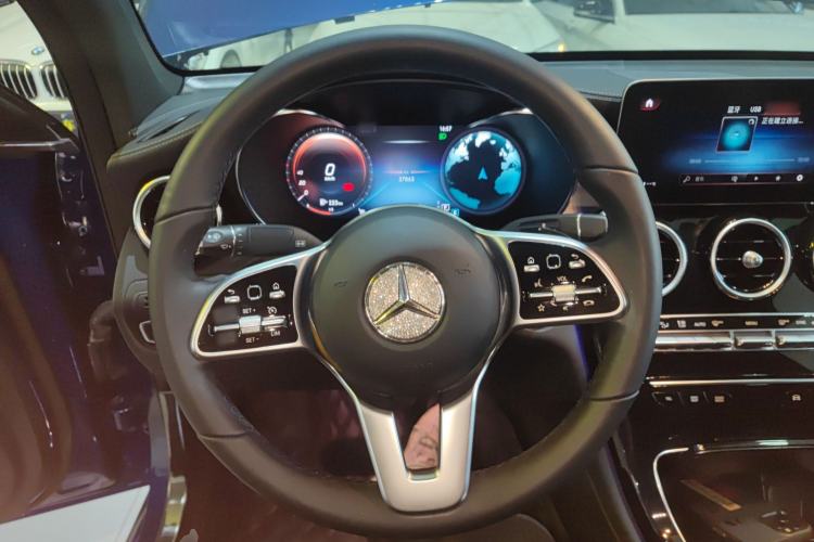 Used Mercedes-Benz GLC Coupe 2021 GLC 260 4MATIC Coupe SUV Steering Wheel