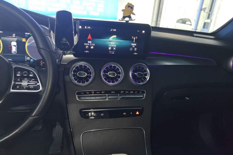 Used Mercedes-Benz GLC Coupe 2021 GLC 300 4MATIC Coupe SUV Audio And AC Panel