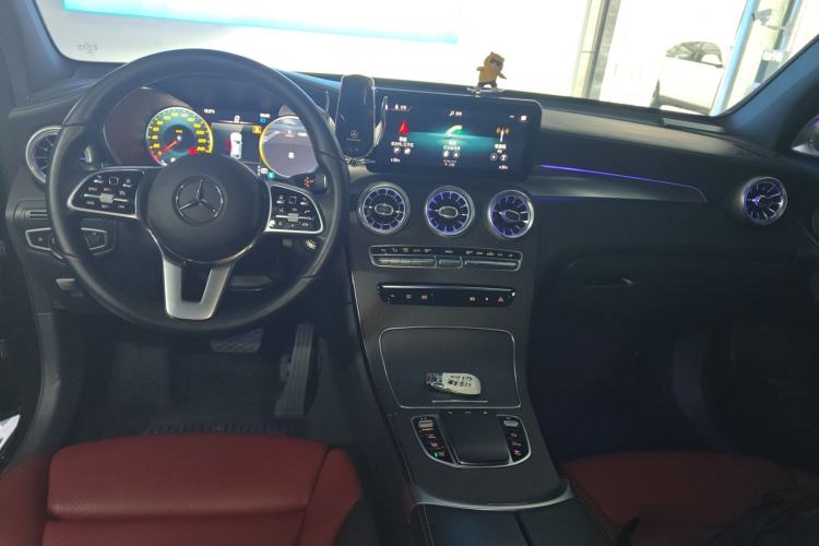 Used Mercedes-Benz GLC Coupe 2021 GLC 300 4MATIC Coupe SUV Center Console