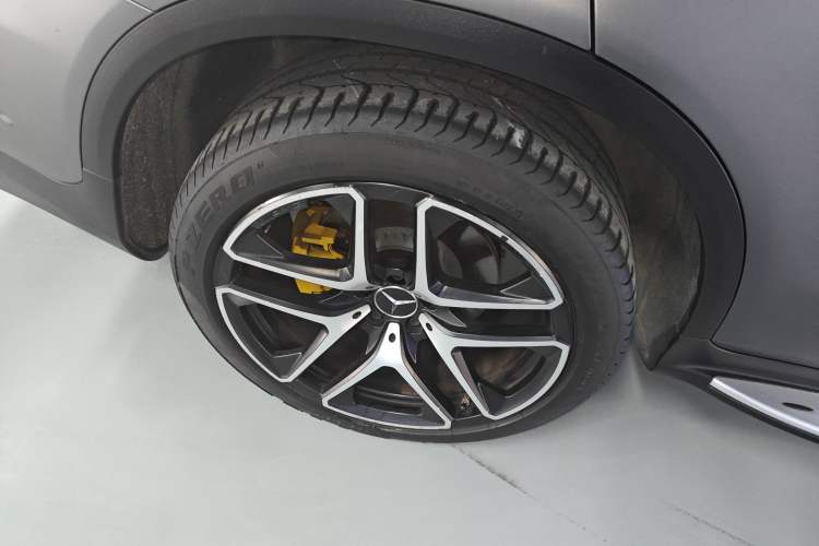 Used Mercedes-Benz GLC Coupe 2021 GLC 300 4MATIC Coupe SUV Exterior 5