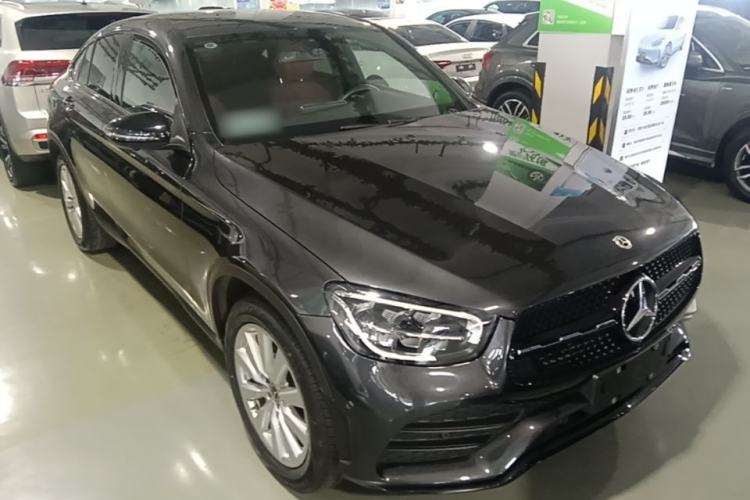Used Mercedes-Benz GLC Coupe 2021 GLC 260 4MATIC Coupe SUV Front Right 45 Deg