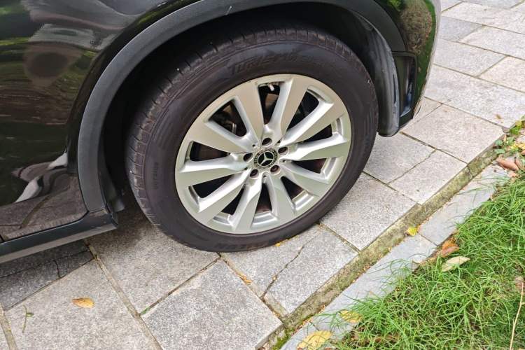 Used Mercedes-Benz GLC Coupe 2021 GLC 260 4MATIC Coupe SUV Right Front Wheel Hub