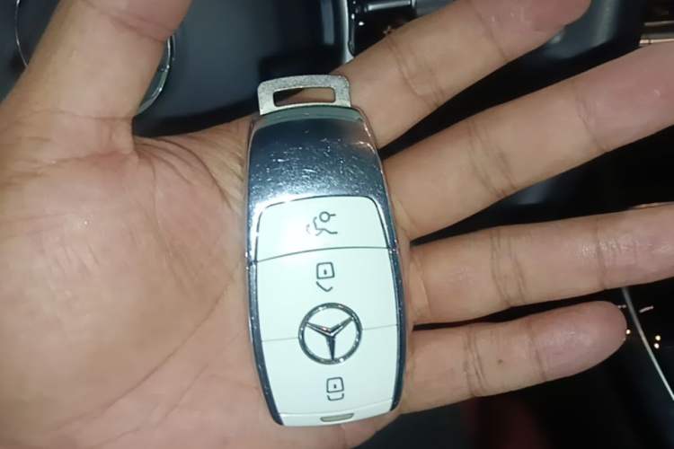 Used Mercedes-Benz GLC Coupe 2021 GLC 260 4MATIC Coupe SUV Vehicle Key