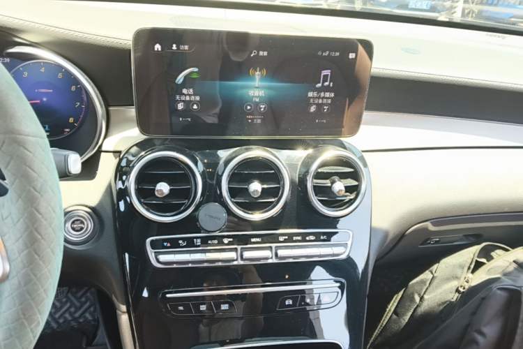 Used Mercedes-Benz GLC Coupe 2021 GLC 260 4MATIC Coupe SUV Audio And AC Panel