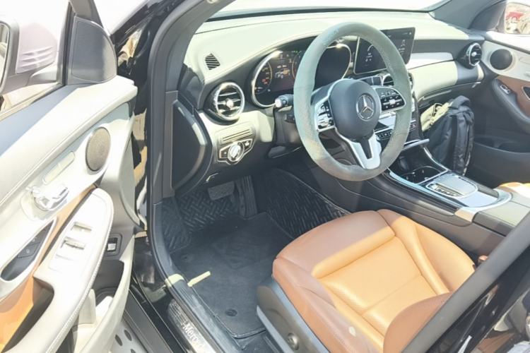 Used Mercedes-Benz GLC Coupe 2021 GLC 260 4MATIC Coupe SUV Driver Seat