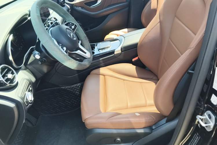 Used Mercedes-Benz GLC Coupe 2021 GLC 260 4MATIC Coupe SUV Left Front Seat