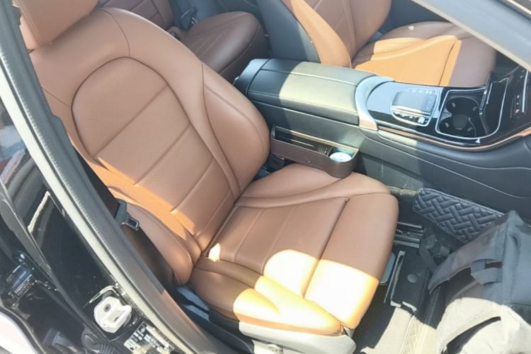 Used Mercedes-Benz GLC Coupe 2021 GLC 260 4MATIC Coupe SUV Right Front Seat