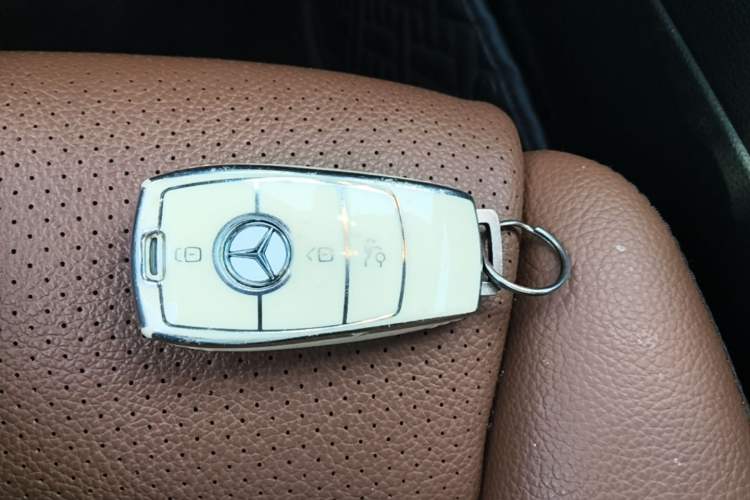 Used Mercedes-Benz GLC Coupe 2021 GLC 260 4MATIC Coupe SUV Vehicle Key