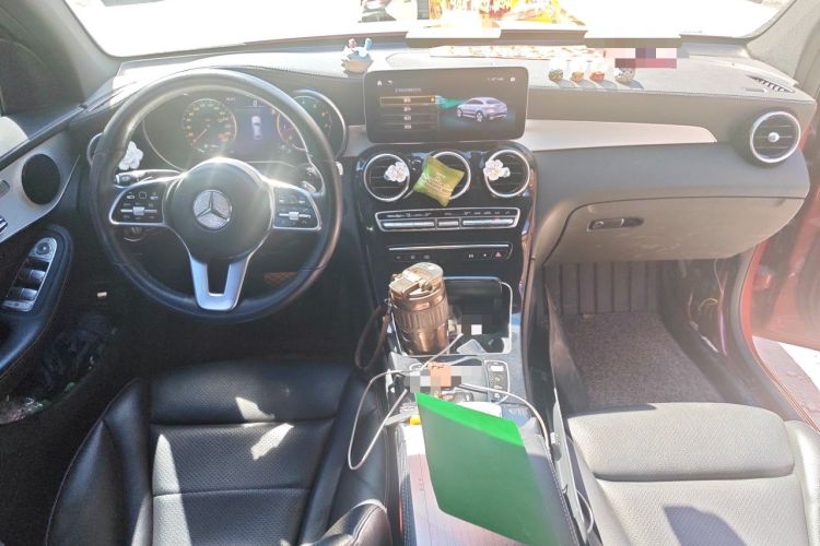 Used Mercedes-Benz GLC Coupe 2021 GLC 260 4MATIC Coupe SUV Center Console