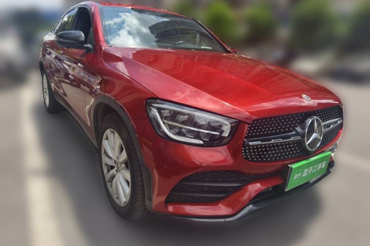 Used Mercedes-Benz GLC Coupe 2021 GLC 260 4MATIC Coupe SUV Front Right 45 Deg