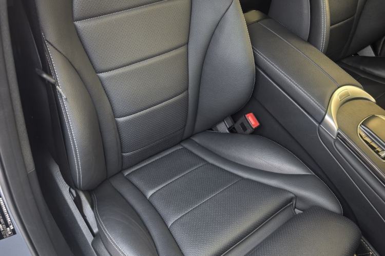 Used Mercedes-Benz GLC Coupe 2021 GLC 300 4MATIC Coupe SUV Right Front Seat