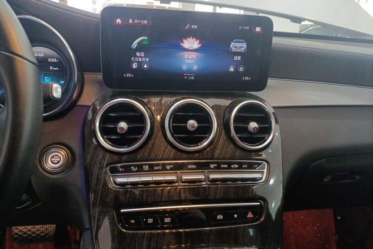Used Mercedes-Benz GLC Coupe 2021 GLC 260 4MATIC Coupe SUV Audio And AC Panel