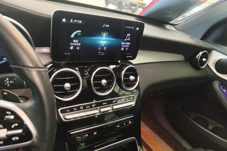 Used Mercedes-Benz GLC Coupe 2021 GLC 260 4MATIC Coupe SUV Audio And AC Panel