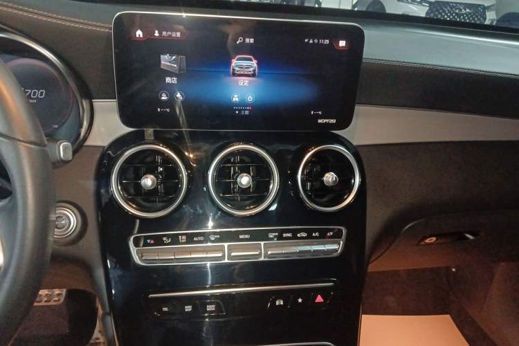 Used Mercedes-Benz GLC Coupe 2021 GLC 260 4MATIC Coupe SUV Audio And AC Panel