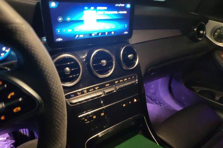 Used Mercedes-Benz GLC Coupe 2021 GLC 260 4MATIC Coupe SUV Audio And AC Panel