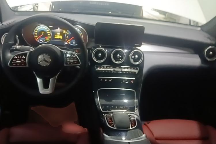 Used Mercedes-Benz GLC Coupe 2021 GLC 260 4MATIC Coupe SUV Center Console