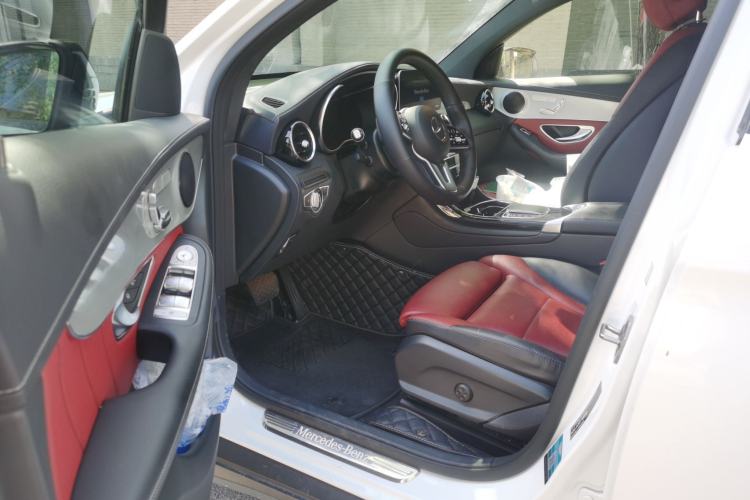 Used Mercedes-Benz GLC Coupe 2021 GLC 260 4MATIC Coupe SUV Driver Seat
