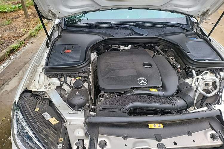 Used Mercedes-Benz GLC Coupe 2021 GLC 260 4MATIC Coupe SUV Engine Bay Right