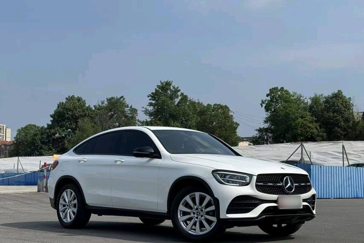 Used Mercedes-Benz GLC Coupe 2021 GLC 260 4MATIC Coupe SUV Exterior 2