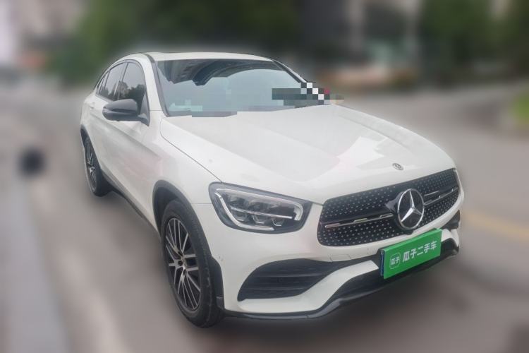 Used Mercedes-Benz GLC Coupe 2021 GLC 260 4MATIC Coupe SUV Front Right 45 Deg