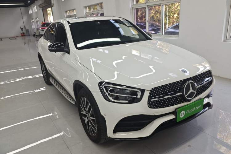 Used Mercedes-Benz GLC Coupe 2021 GLC 260 4MATIC Coupe SUV Front Right 45 Deg