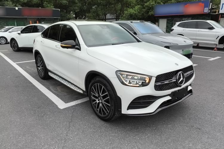 Used Mercedes-Benz GLC Coupe 2021 GLC 300 4MATIC Coupe SUV Front Right 45 Deg