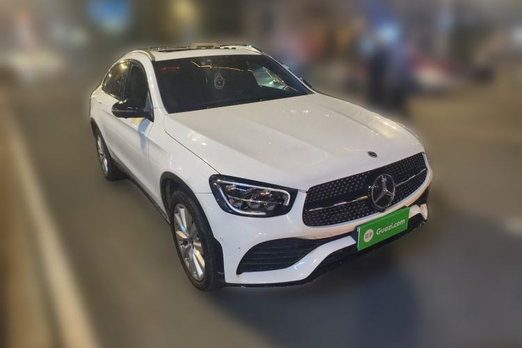 Used Mercedes-Benz GLC Coupe 2021 GLC 260 4MATIC Coupe SUV Front Right 45 Deg