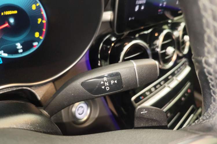 Used Mercedes-Benz GLC Coupe 2021 GLC 260 4MATIC Coupe SUV Gear Lever